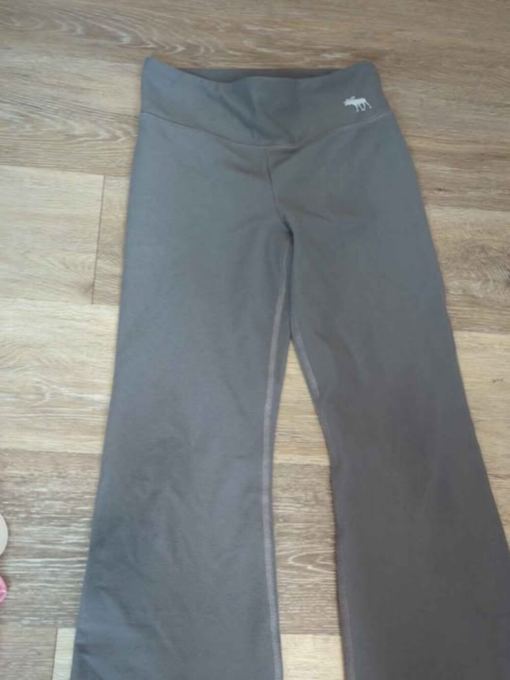 Abercrombie Active Gray Flare Pants Size 9/10